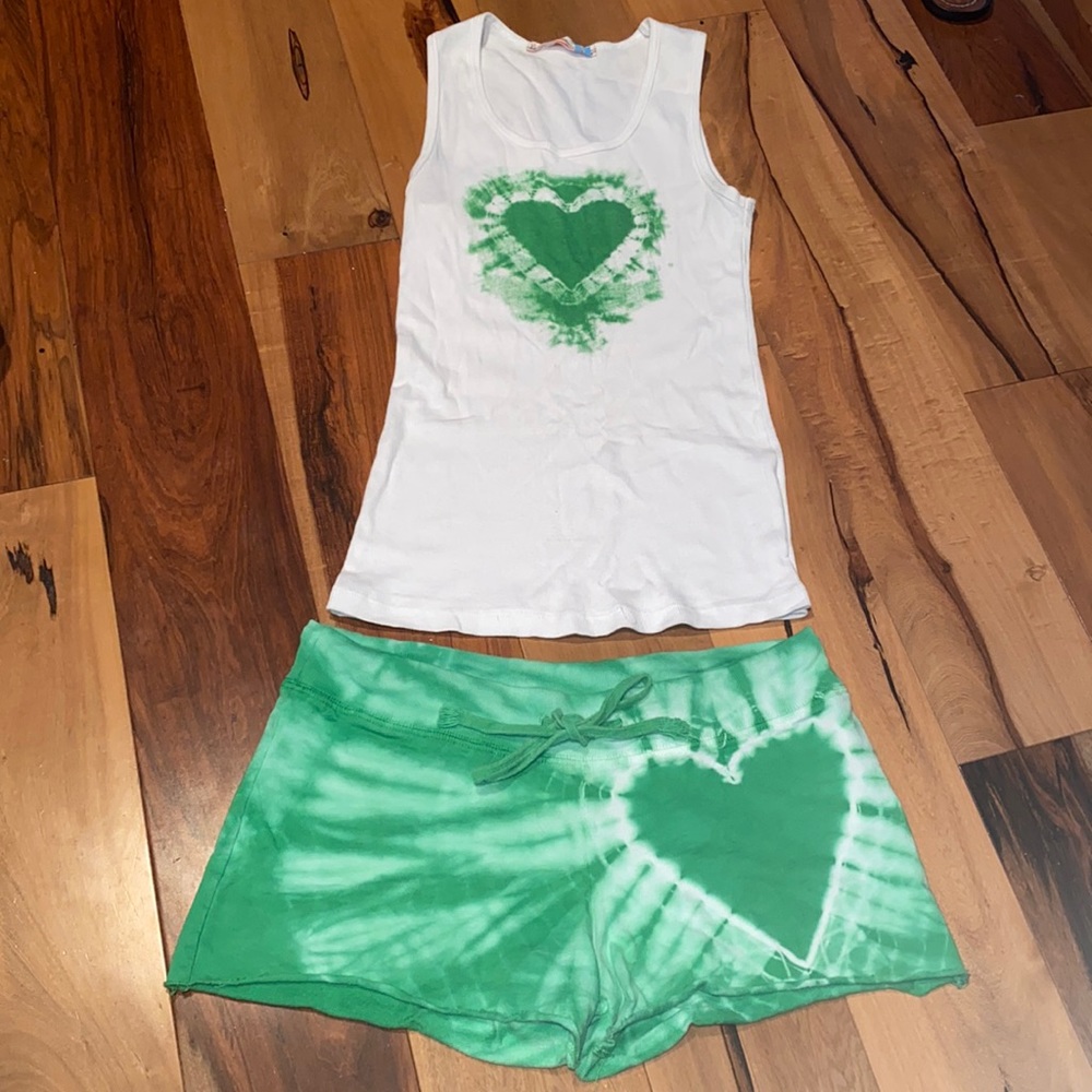 LIKE NEW- VINTAGE HAVANA WHITE & GREEN HEART SET - GIRLS XL (16)